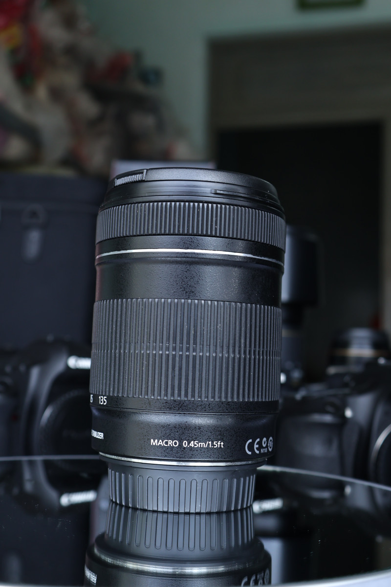Lens CANON EF-S 18-135mm f3.5-5.6 lS stm