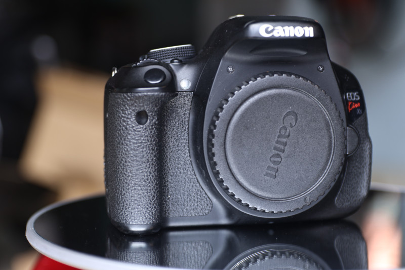 Máy ảnh Canon kiss x5 - Máy ảnh Canon