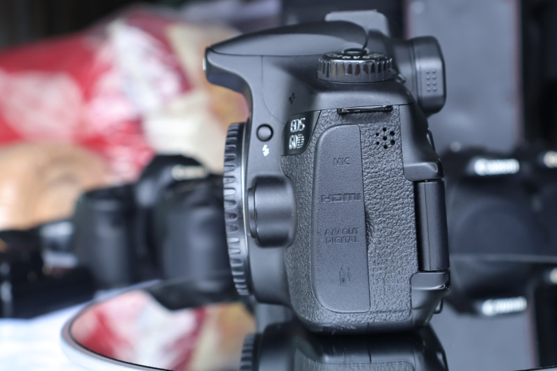 Máy ảnh canon 60d màn xoay lật - Như mới - Máy ảnh Canon